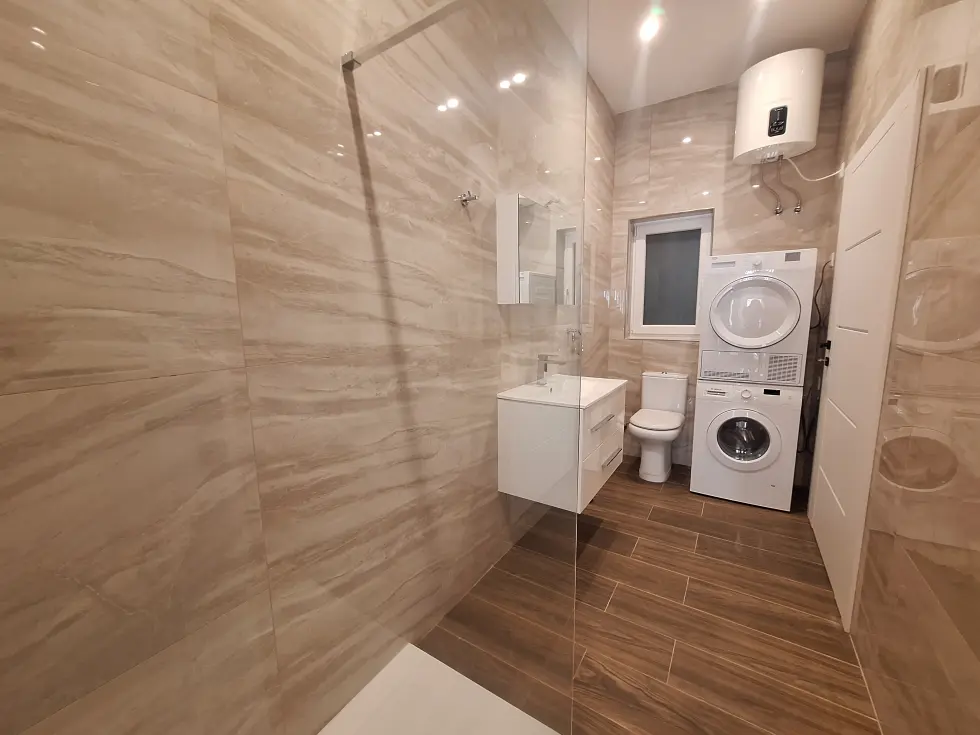 4 bed Apartment For Rent in Sliema, Sliema - thumb 9