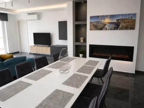 3 bed Penthouse For Rent in Mellieha, Mellieha - thumb 8