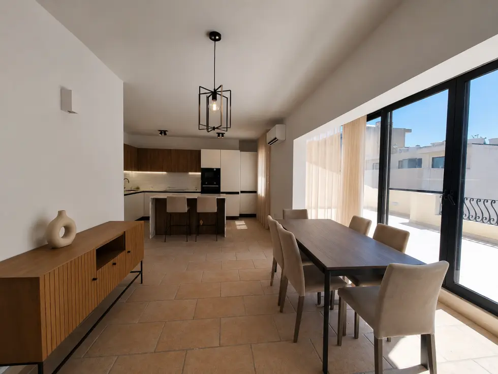 3 bed Penthouse For Rent in St Julian's, St Julian's - thumb 4