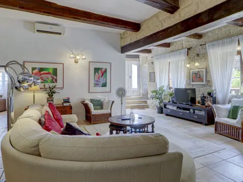 3 bed Farmhouse For Sale in Gharghur, Gharghur - thumb 6