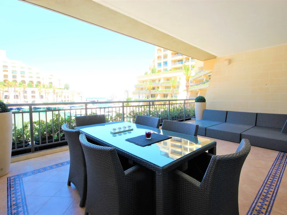 2 bed Apartment For Rent in St Julian's, St Julian's - thumb 1