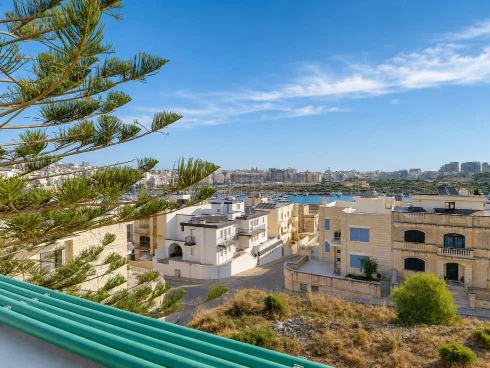 5 bed Villa For Rent in Ta' Xbiex, Ta' Xbiex - thumb 1