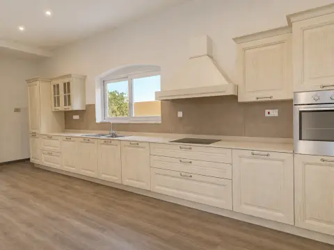 5 bed Villa For Rent in Ta' Xbiex, Ta' Xbiex - thumb 12