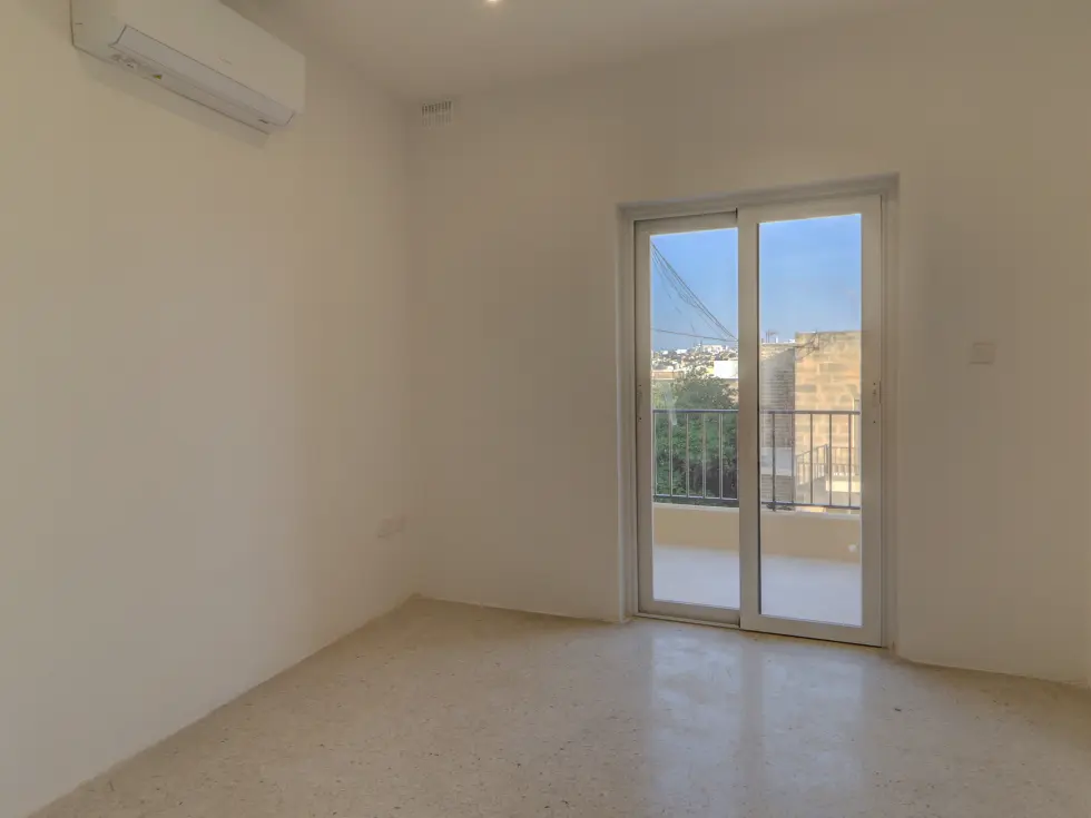 5 bed Villa For Rent in Ta' Xbiex, Ta' Xbiex - thumb 16