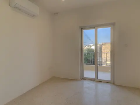 5 bed Villa For Rent in Ta' Xbiex, Ta' Xbiex - thumb 16