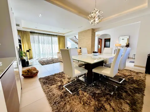 3 bed Villa For Sale in Attard, Attard - thumb 4