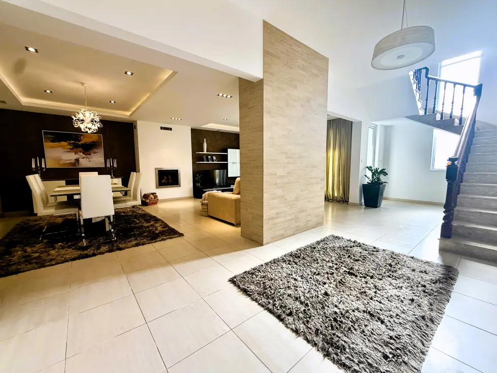3 bed Villa For Sale in Attard, Attard - thumb 6