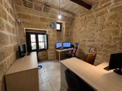 5 bed House of Character For Sale in Zebbug, Zebbug - thumb 18