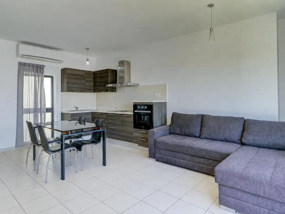2 bed Penthouse For Rent in St Julian's, St Julian's - thumb 3