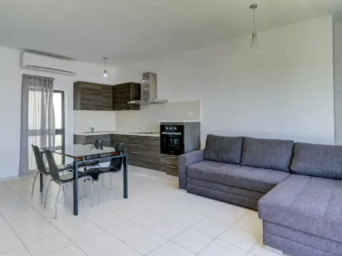 2 bed Penthouse For Rent in St Julian's, St Julian's - thumb 3
