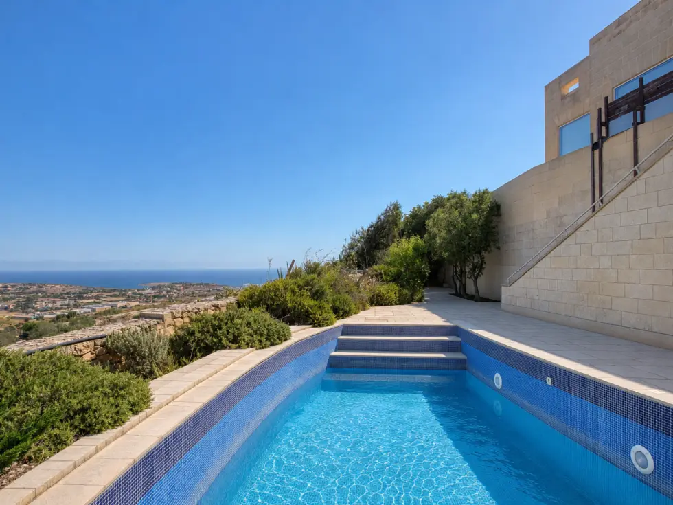 5 bed Villa For Sale in Naxxar, Naxxar - thumb 2