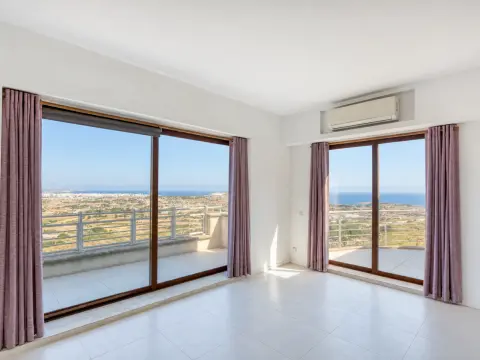 5 bed Villa For Sale in Naxxar, Naxxar - thumb 5
