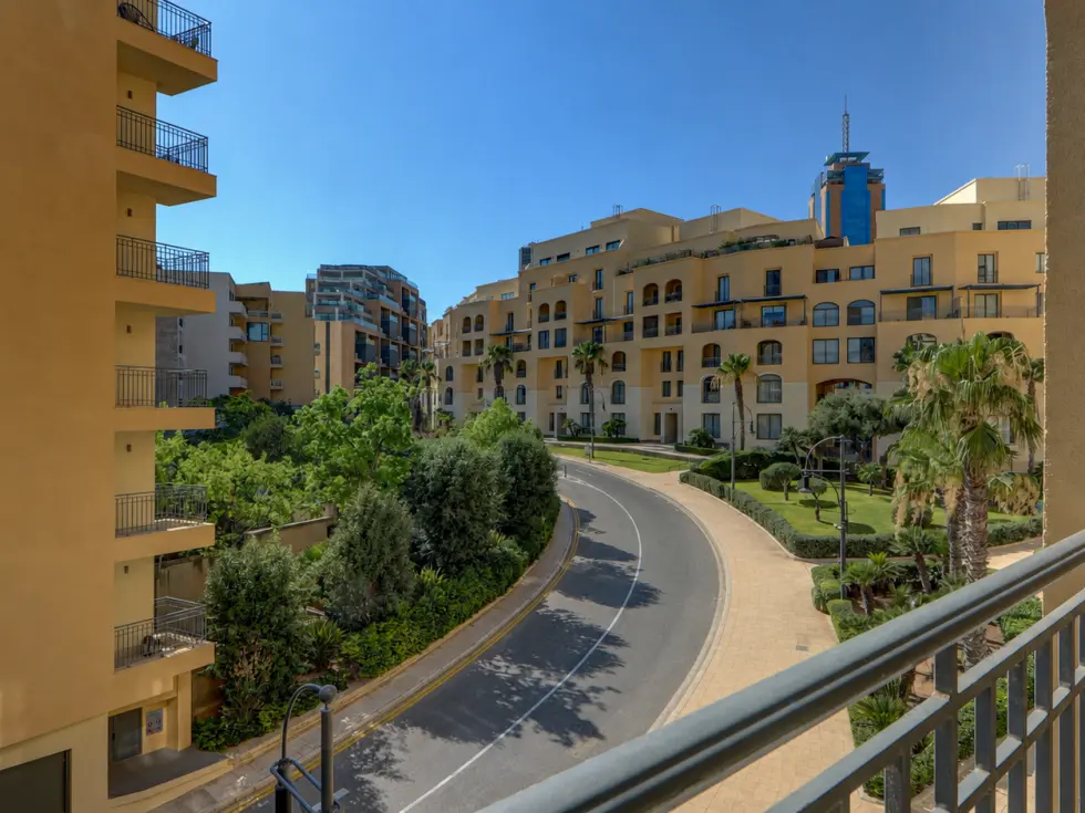 1 bed Apartment For Sale in St Julian's, St Julian's - thumb 2