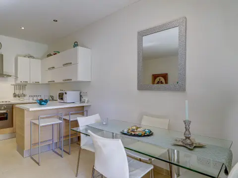 1 bed Apartment For Sale in St Julian's, St Julian's - thumb 5