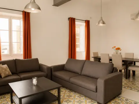 2 bed Apartment For Rent in Floriana, Floriana - thumb 4