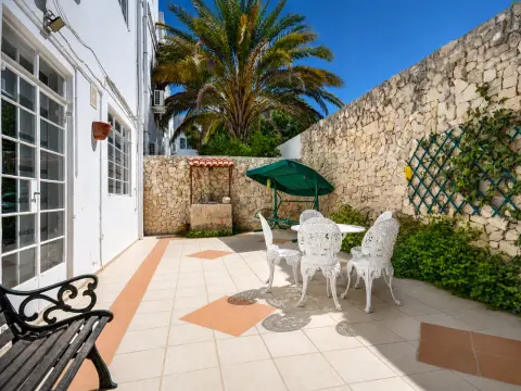 5 bed Villa For Sale in Ta' Xbiex, Ta' Xbiex - thumb 1