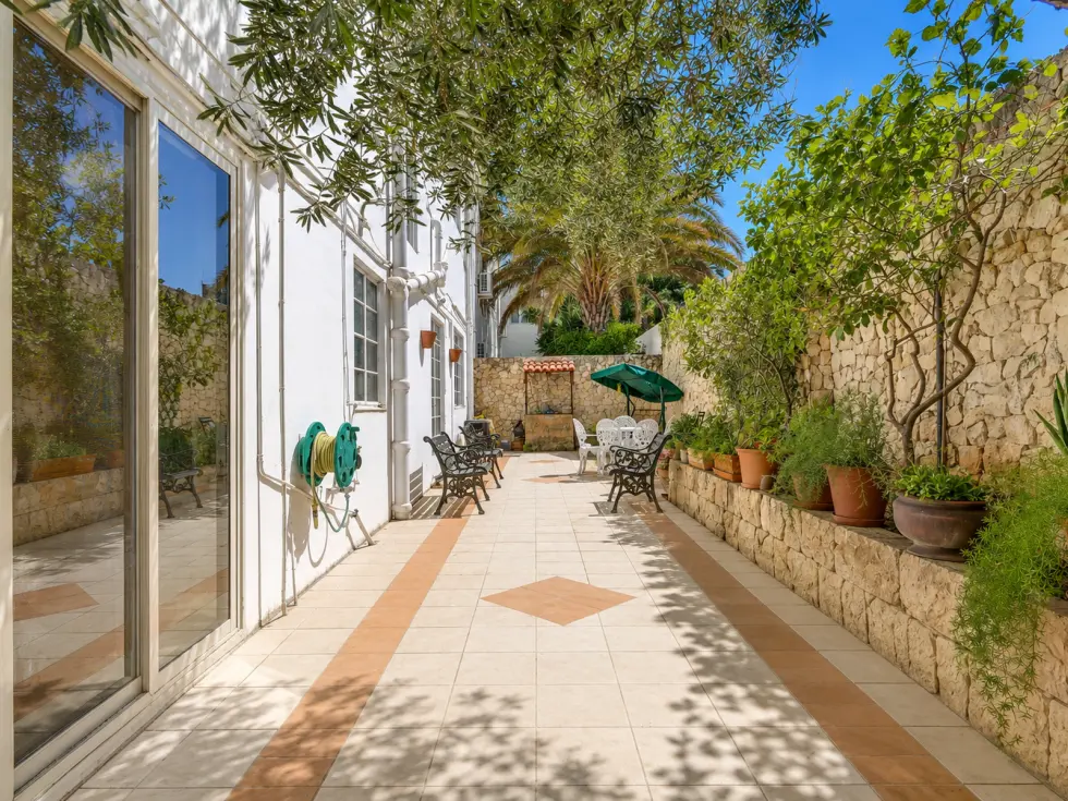 5 bed Villa For Sale in Ta' Xbiex, Ta' Xbiex - thumb 2