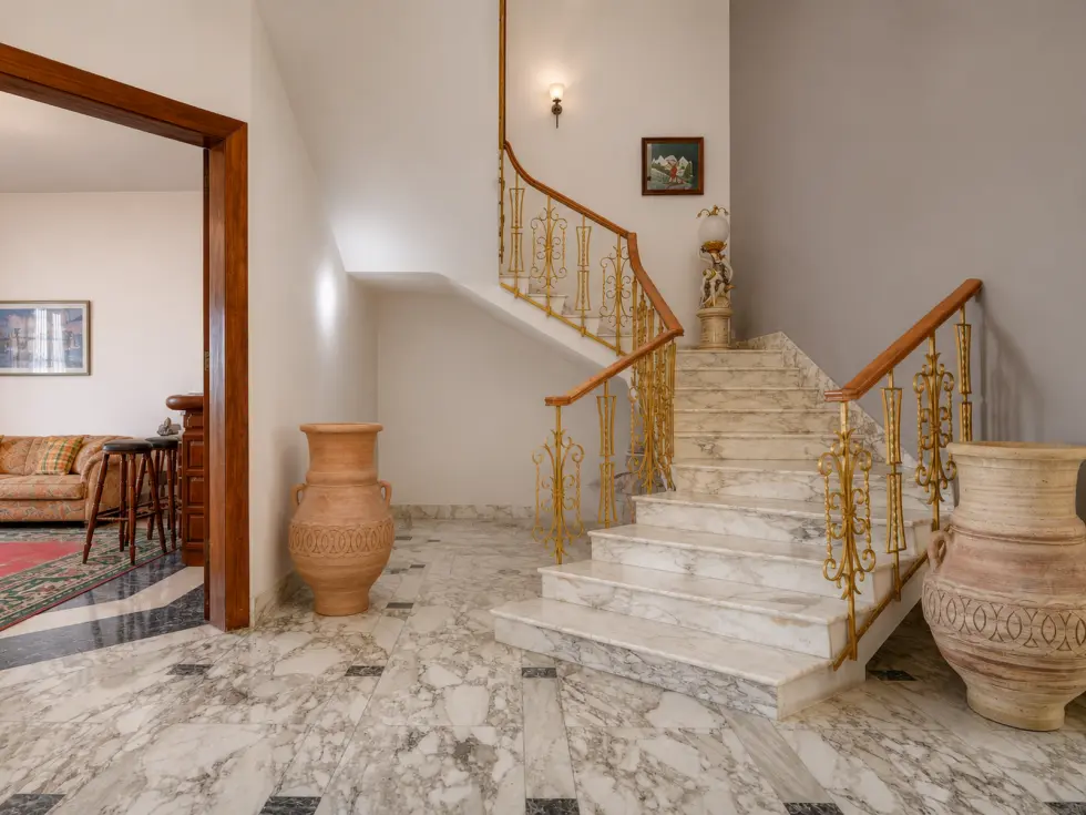 5 bed Villa For Sale in Ta' Xbiex, Ta' Xbiex - thumb 3