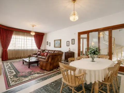 5 bed Villa For Sale in Ta' Xbiex, Ta' Xbiex - thumb 5
