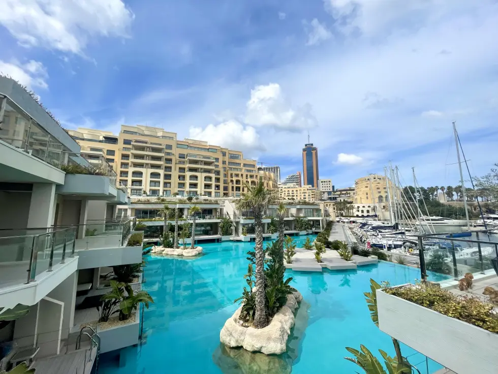 2 bed Apartment For Rent in St Julian's, St Julian's - thumb 1