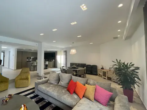 2 bed Apartment For Rent in St Julian's, St Julian's - thumb 4