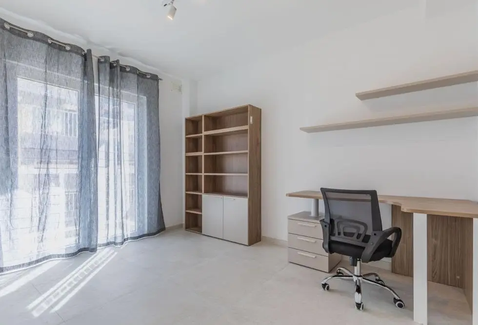 3 bed Apartment For Rent in Sliema, Sliema - thumb 10