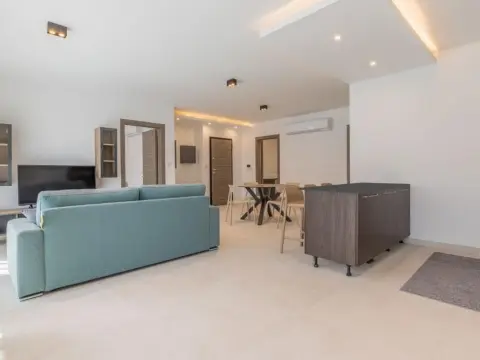 3 bed Apartment For Rent in Sliema, Sliema - thumb 3