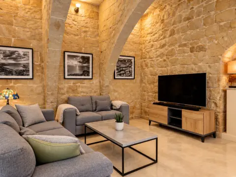 4 bed House of Character For Sale in Birkirkara, Birkirkara - thumb 10