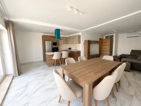 3 bed Apartment For Rent in St Paul's Bay, St Paul's Bay - thumb 3