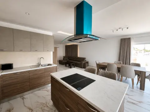 3 bed Apartment For Rent in St Paul's Bay, St Paul's Bay - thumb 4