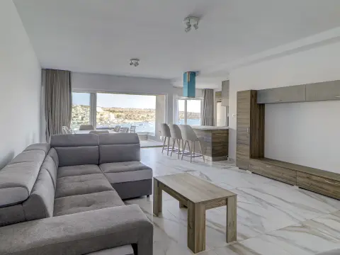 3 bed Apartment For Rent in St Paul's Bay, St Paul's Bay - thumb 6