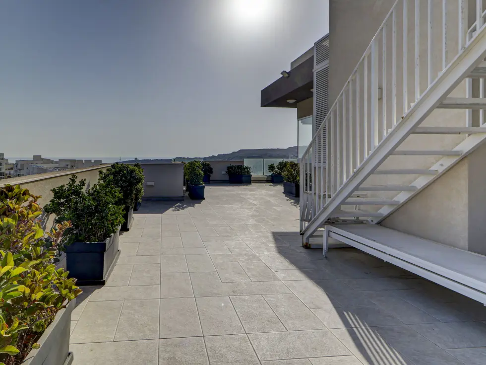 3 bed Penthouse For Rent in St Paul's Bay, St Paul's Bay - thumb 7