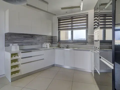 1 bed Apartment For Sale in St Julian's, St Julian's - thumb 5