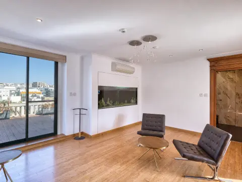 6 bed Villa For Sale in Ta' Xbiex, Ta' Xbiex - thumb 10