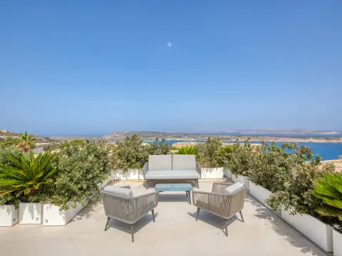 6 bed Villa For Sale in Mellieha, Mellieha - thumb 2