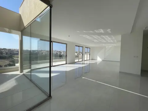 3 bed Penthouse For Sale in Mtarfa, Mtarfa - thumb 1