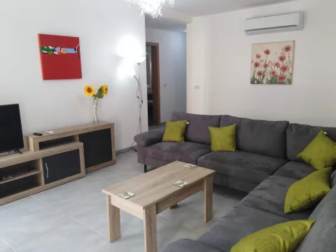 3 bed Apartment For Rent in Sliema, Sliema - thumb 1