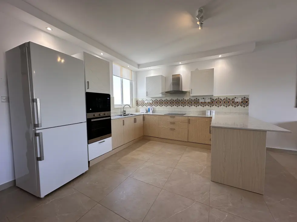 3 bed Apartment For Rent in Swieqi, Swieqi - thumb 4