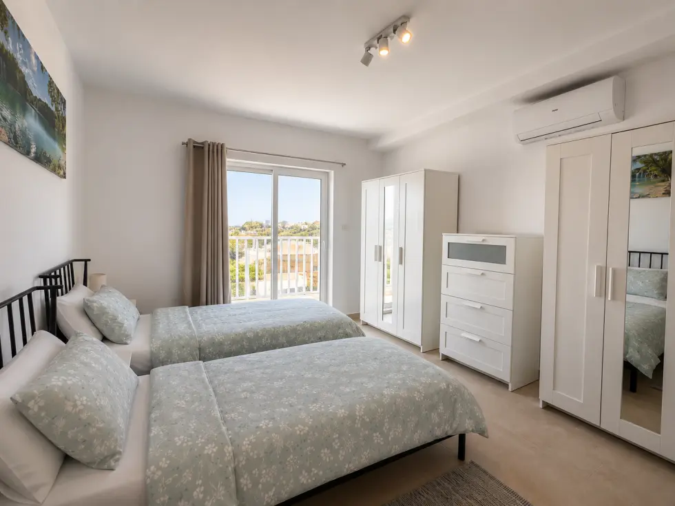 3 bed Apartment For Rent in Swieqi, Swieqi - thumb 6