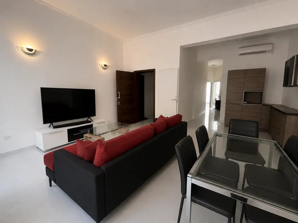 2 bed Apartment For Rent in Sliema, Sliema - thumb 2