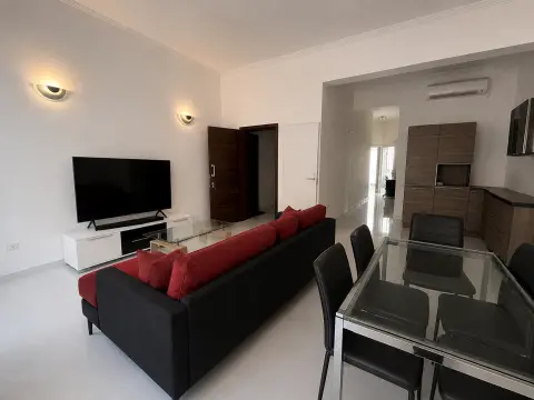 2 bed Apartment For Rent in Sliema, Sliema - thumb 2