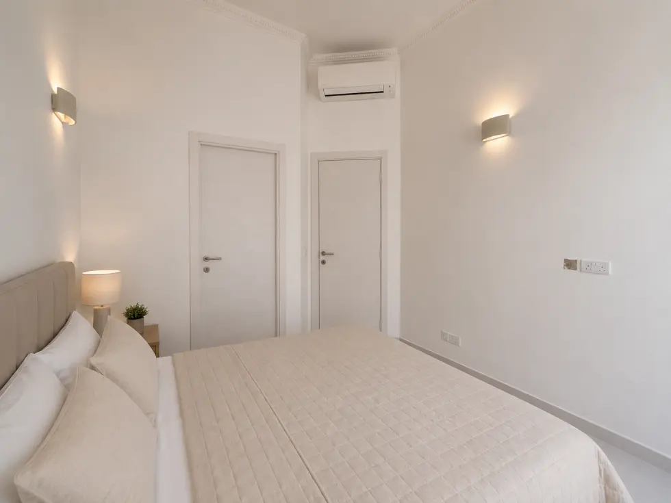 2 bed Apartment For Rent in Sliema, Sliema - thumb 6