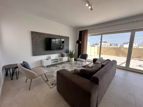 2 bed Penthouse For Rent in Swieqi, Swieqi - thumb 1