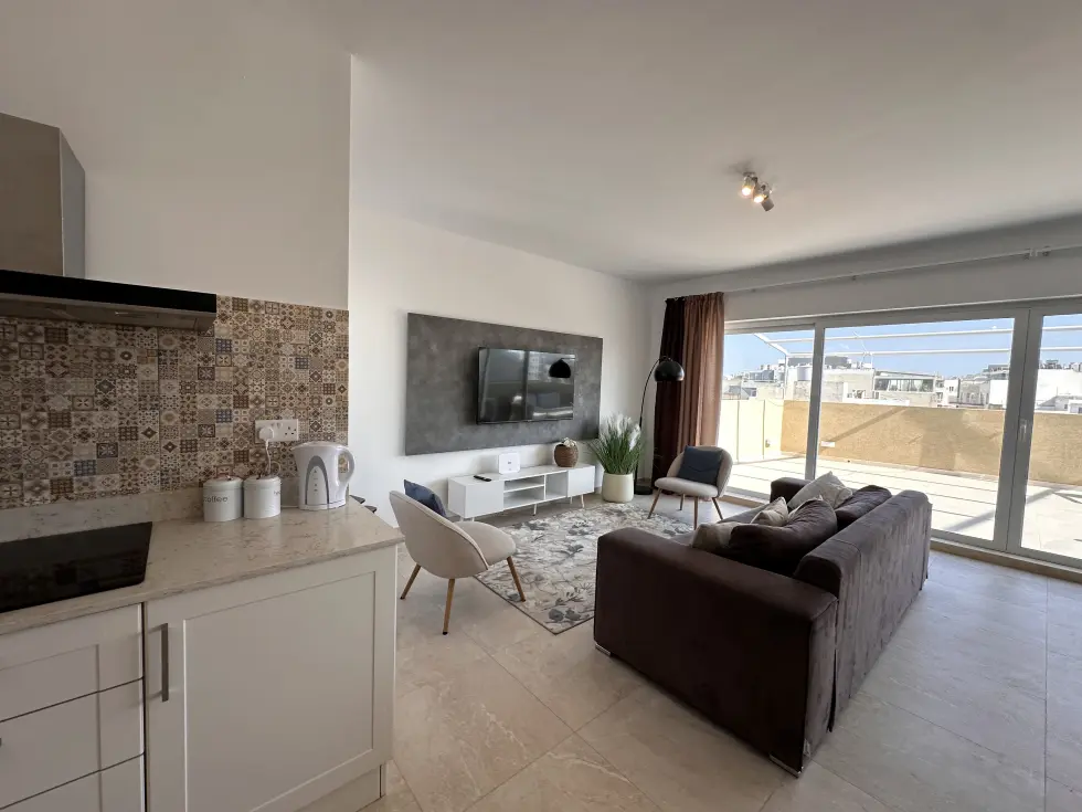 2 bed Penthouse For Rent in Swieqi, Swieqi - thumb 2