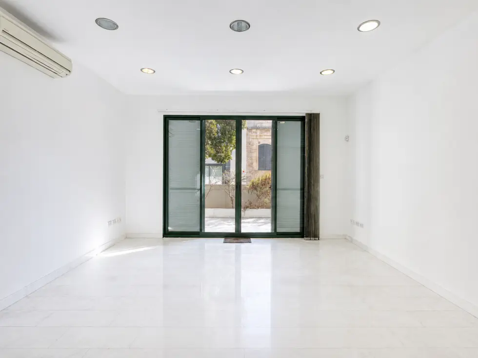 6 bed Villa For Sale in Ta' Xbiex, Ta' Xbiex - thumb 13