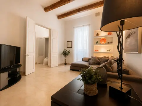 3 bed Town House For Rent in Sliema, Sliema - thumb 6