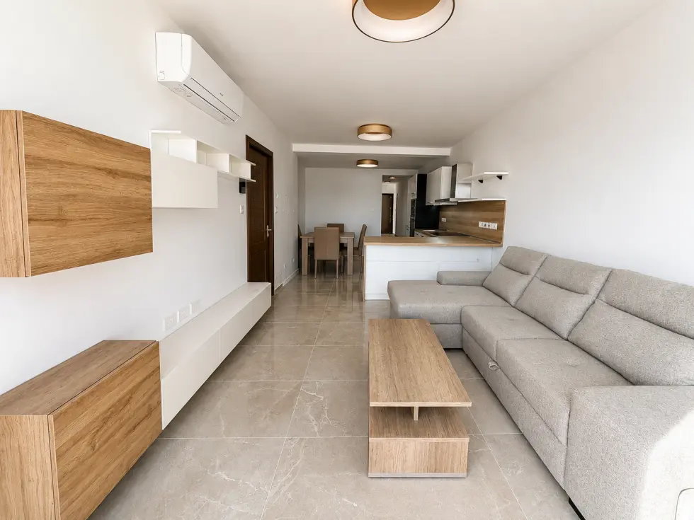 3 bed Penthouse For Rent in Gzira, Gzira - thumb 1