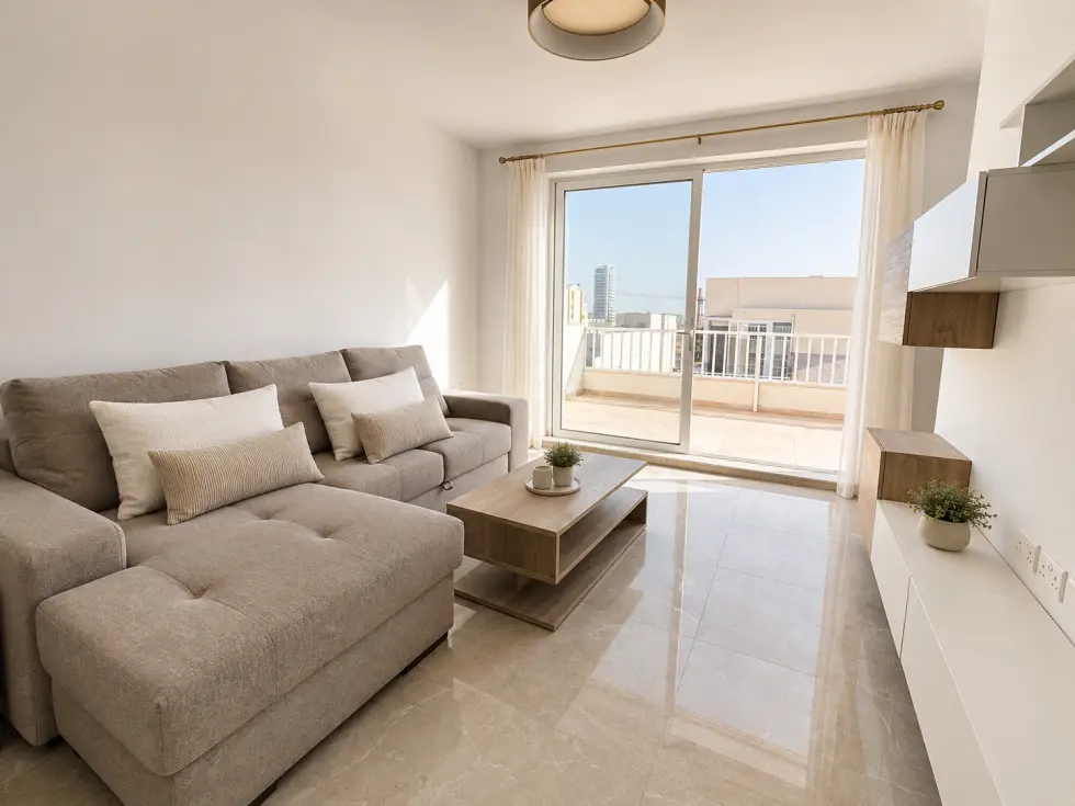 3 bed Penthouse For Rent in Gzira, Gzira - thumb 2