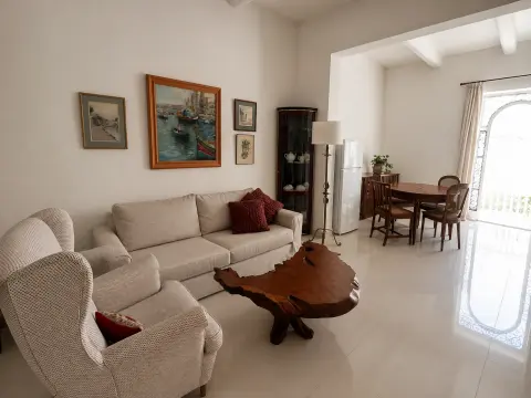 2 bed Town House For Rent in Sliema, Sliema - thumb 1