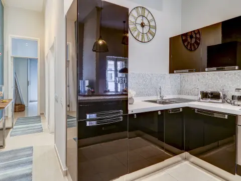 2 bed Apartment For Rent in Sliema, Sliema - thumb 8